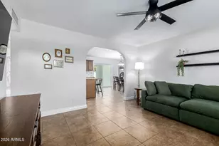 636 E Knoll St, Mesa, AZ 85203 - Photo 8