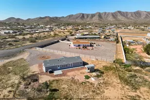 10618 W Prairie Ln, Casa Grande, AZ 85193 - Photo 4