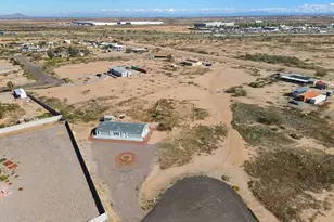 10618 W Prairie Ln, Casa Grande, AZ 85193 - Photo 8