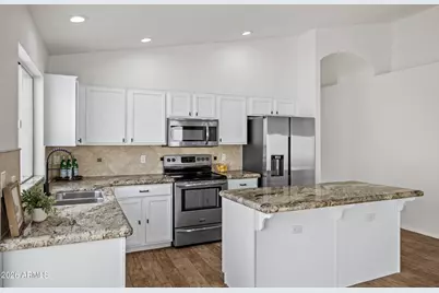 1040 E Amberwood Drive, Phoenix, AZ 85048 - Photo 10