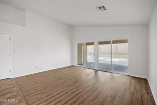 1040 E Amberwood Dr, Phoenix, AZ 85048 - Photo 18