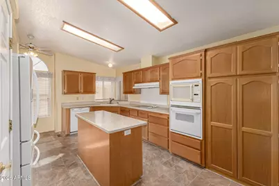 2054 N Thornton Road #186, Casa Grande, AZ 85122 - Photo 12