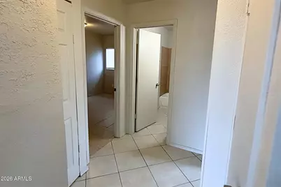 1702 W Shangri La Road #2, Phoenix, AZ 85029 - Photo 6