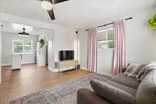 2134 W Mitchell Dr, Phoenix, AZ 85015 - Photo 8