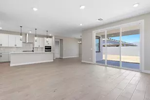 8074 N 185th Dr, Waddell, AZ 85355 - Photo 18