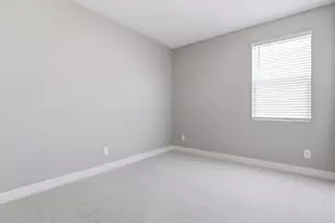 8074 N 185th Dr, Waddell, AZ 85355 - Photo 10