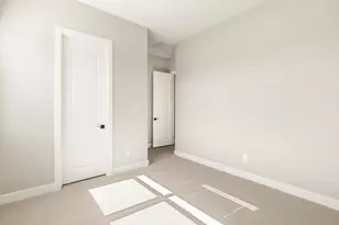 8074 N 185th Dr, Waddell, AZ 85355 - Photo 10