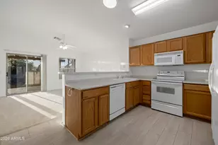 8278 N 112th Ave N, Peoria, AZ 85345 - Photo 10