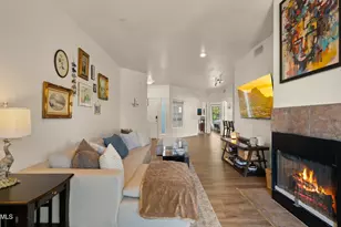 7936 E Wilshire Dr, Scottsdale, AZ 85257 - Photo 2