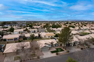 824 S Evergreen St, Chandler, AZ 85225 - Photo 30