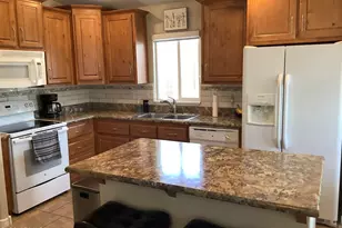 650 N Hawes Rd, Mesa, AZ 85207 - Photo 24