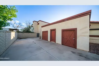 8807 W Christa Way, Tolleson, AZ 85353 - Photo 10