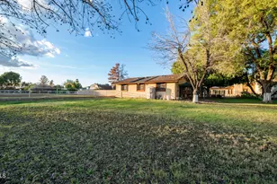 8807 W Christa Way, Tolleson, AZ 85353 - Photo 20