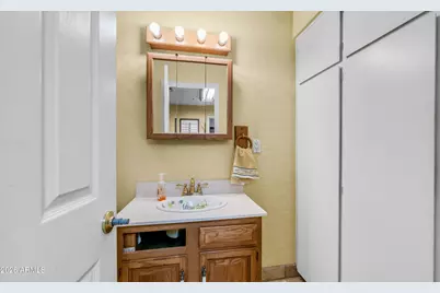 8807 W Christa Way, Tolleson, AZ 85353 - Photo 32