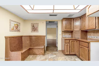 8807 W Christa Way, Tolleson, AZ 85353 - Photo 30