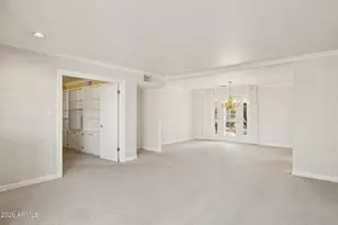 8111 E Monterey Way, Scottsdale, AZ 85251 - Photo 10