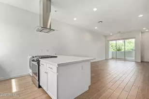 325 E Coronado Rd, Phoenix, AZ 85004 - Photo 12