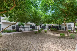 325 E Coronado Rd, Phoenix, AZ 85004 - Photo 36