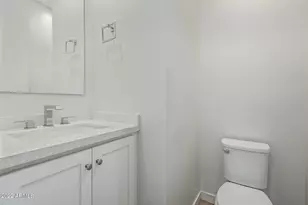 325 E Coronado Rd, Phoenix, AZ 85004 - Photo 18