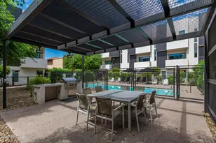 325 E Coronado Rd, Phoenix, AZ 85004 - Photo 32