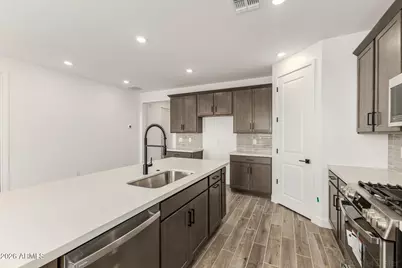 2873 E Mecklenburg Way, San Tan Valley, AZ 85143 - Photo 4