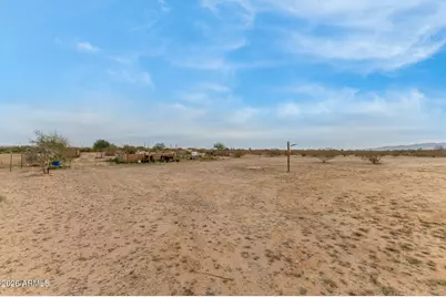 32117 N 233rd Avenue #-, Wittmann, AZ 85361 - Photo 4