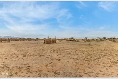 32117 N 233rd Avenue #-, Wittmann, AZ 85361 - Photo 2