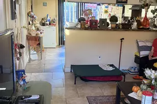 2423 E Tracy Ln, Phoenix, AZ 85032 - Photo 2