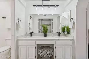 1024 E Sahuaro Dr, Phoenix, AZ 85020 - Photo 10