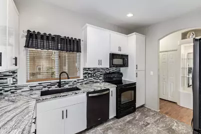 17200 W Bell Road #1048, Surprise, AZ 85374 - Photo 10