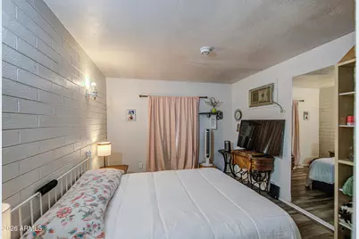 8231 W Catalina Drive, Phoenix, AZ 85033 - Photo 18