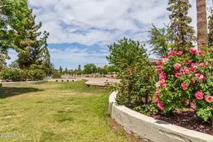 227 E Auburn Dr, Tempe, AZ 85283 - Photo 44