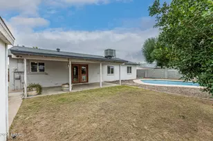 227 E Auburn Dr, Tempe, AZ 85283 - Photo 30