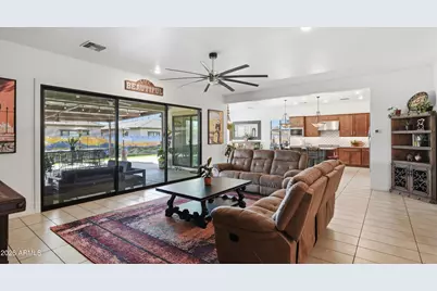 8009 W Northview Avenue, Glendale, AZ 85303 - Photo 8