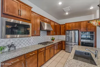 8009 W Northview Avenue, Glendale, AZ 85303 - Photo 2