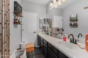 2415 S Whetstone Pl, Chandler, AZ 85286 - Photo 18
