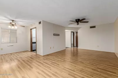 13702 N 98th Avenue #F, Sun City, AZ 85351 - Photo 2