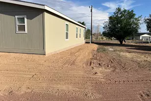 25317 N Lakeside Dr, Paulden, AZ 86334 - Photo 14