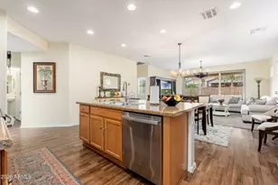 10190 W Los Gatos Dr, Peoria, AZ 85383 - Photo 6