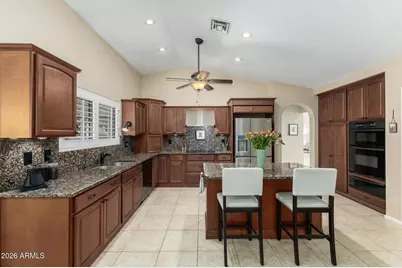 3628 E Summerhaven Drive, Phoenix, AZ 85044 - Photo 6