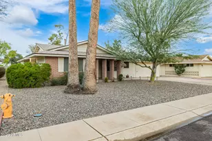 10213 N 110th Ave, Sun City, AZ 85351 - Photo 2