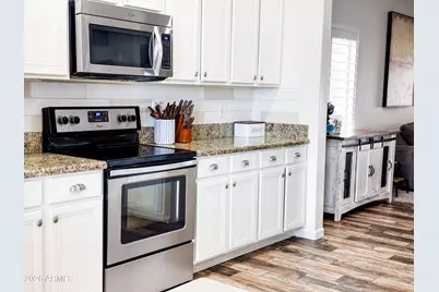 11942 W Candelaria Court, Sun City, AZ 85373 - Photo 10