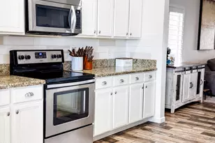 11942 W Candelaria Ct, Sun City, AZ 85373 - Photo 10