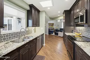 10305 W Hutton Dr, Sun City, AZ 85351 - Photo 8