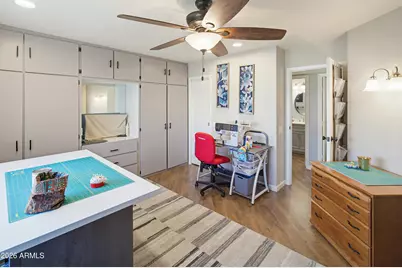 10305 W Hutton Drive, Sun City, AZ 85351 - Photo 18