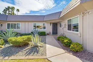 10305 W Hutton Dr, Sun City, AZ 85351 - Photo 2