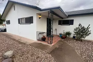 223 W 11th St, Casa Grande, AZ 85122 - Photo 1