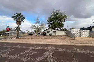 223 W 11th St, Casa Grande, AZ 85122 - Photo 2
