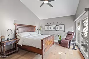 4446 E Camelback Rd, Phoenix, AZ 85018 - Photo 14