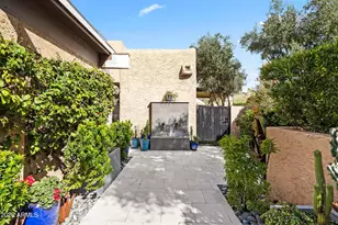 4446 E Camelback Rd, Phoenix, AZ 85018 - Photo 32